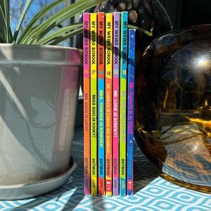 My Weird School Series books 16-21 WITH a special graphic novel